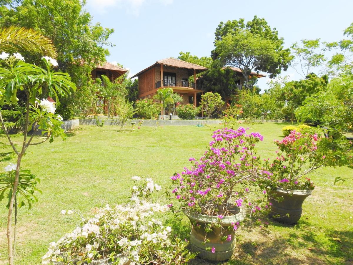 Eagles Nest Cabanas Tangalle Exterior photo